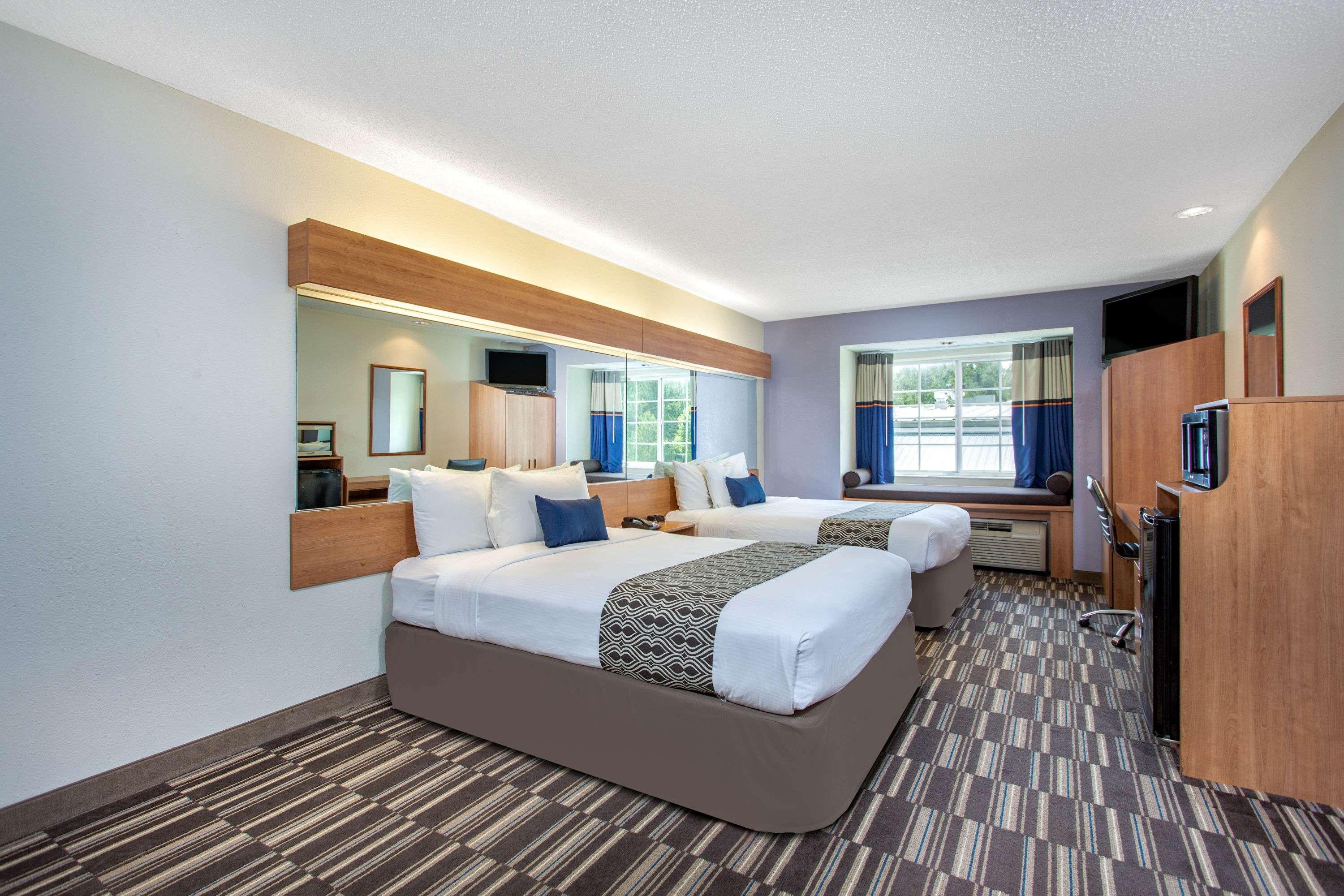 Microtel Inn & Suites By Wyndham Lillington/Campbell University Exterior foto