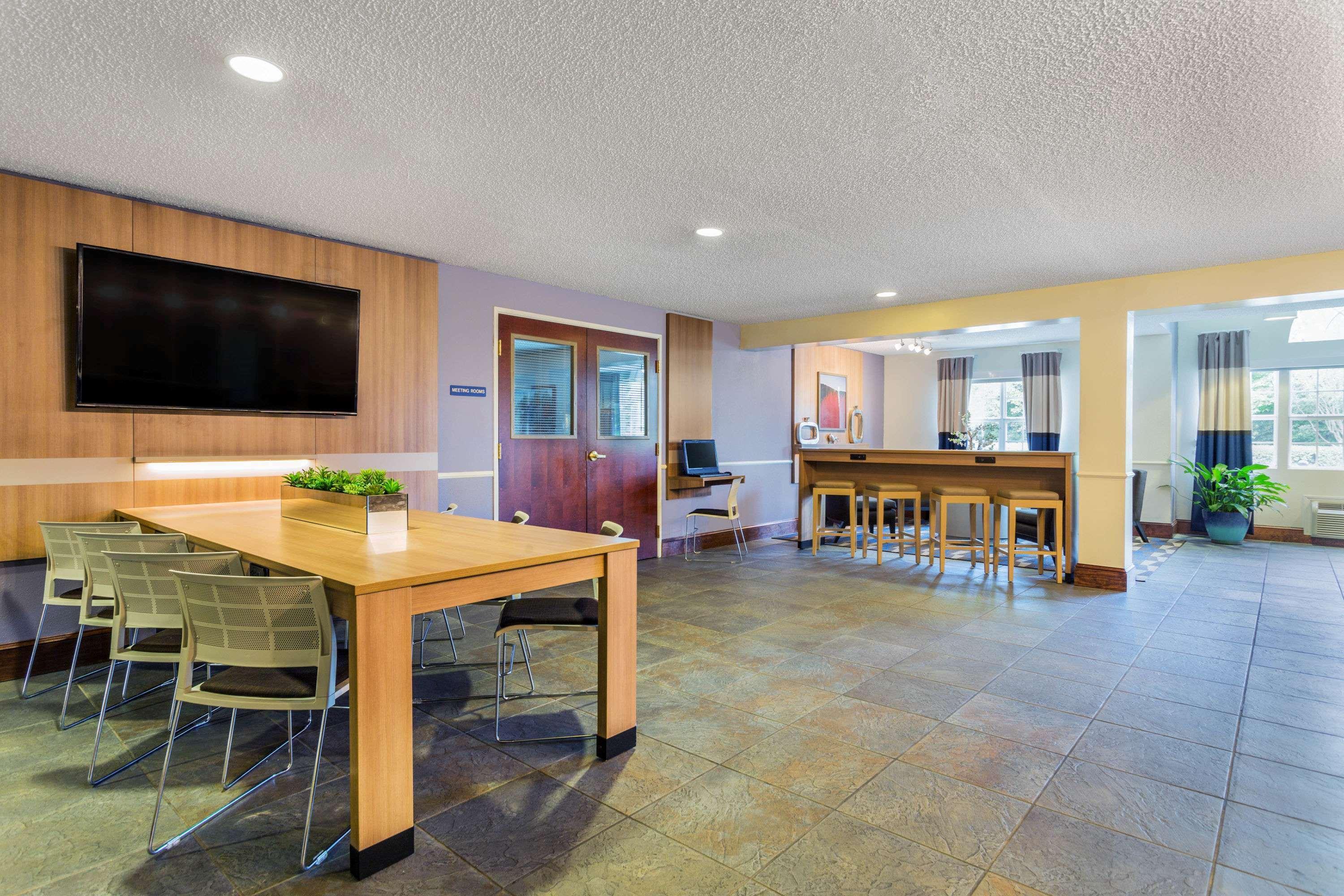 Microtel Inn & Suites By Wyndham Lillington/Campbell University Exterior foto
