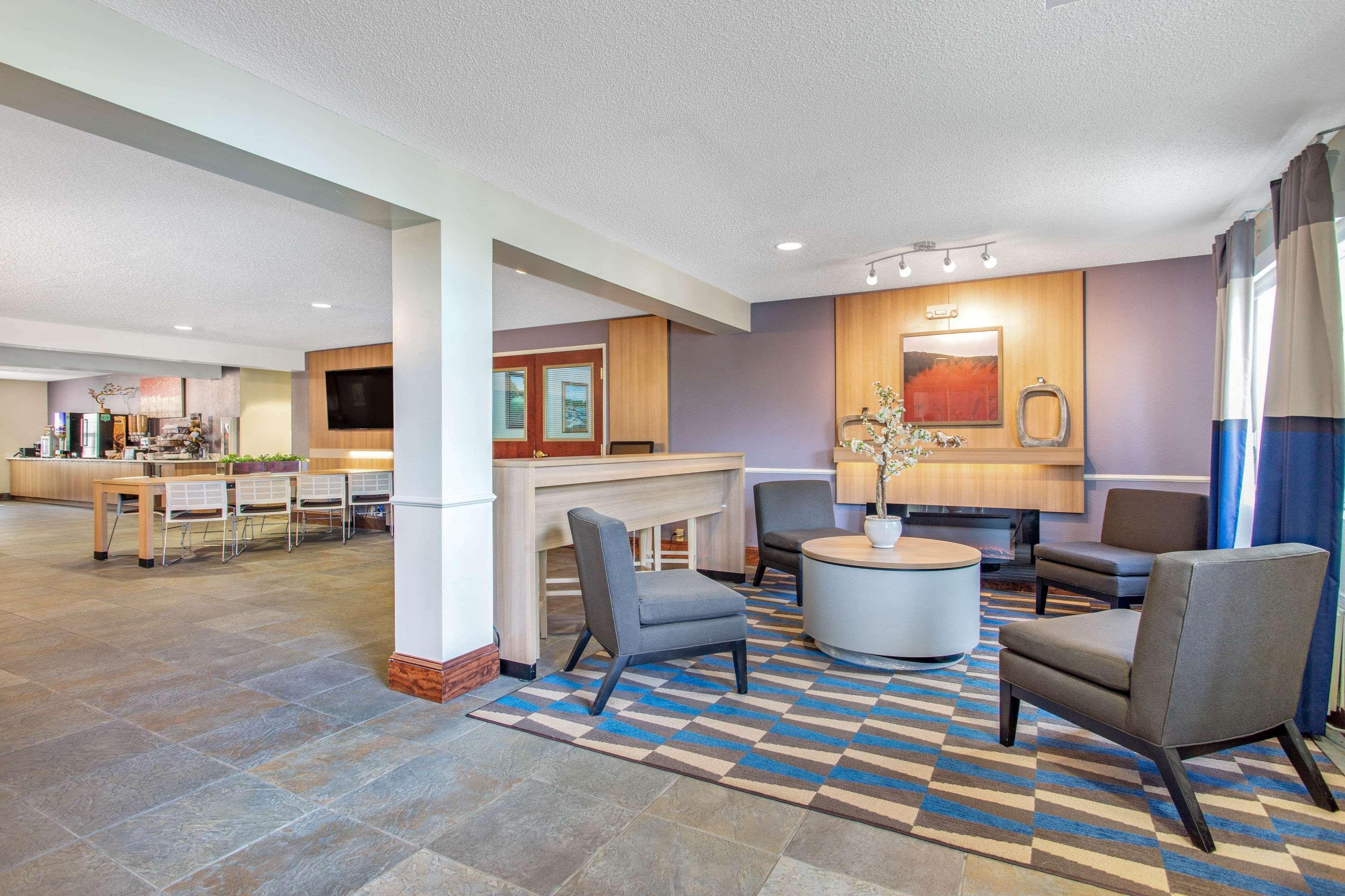 Microtel Inn & Suites By Wyndham Lillington/Campbell University Exterior foto