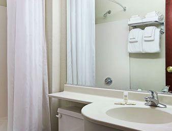 Microtel Inn & Suites By Wyndham Lillington/Campbell University Habitación foto