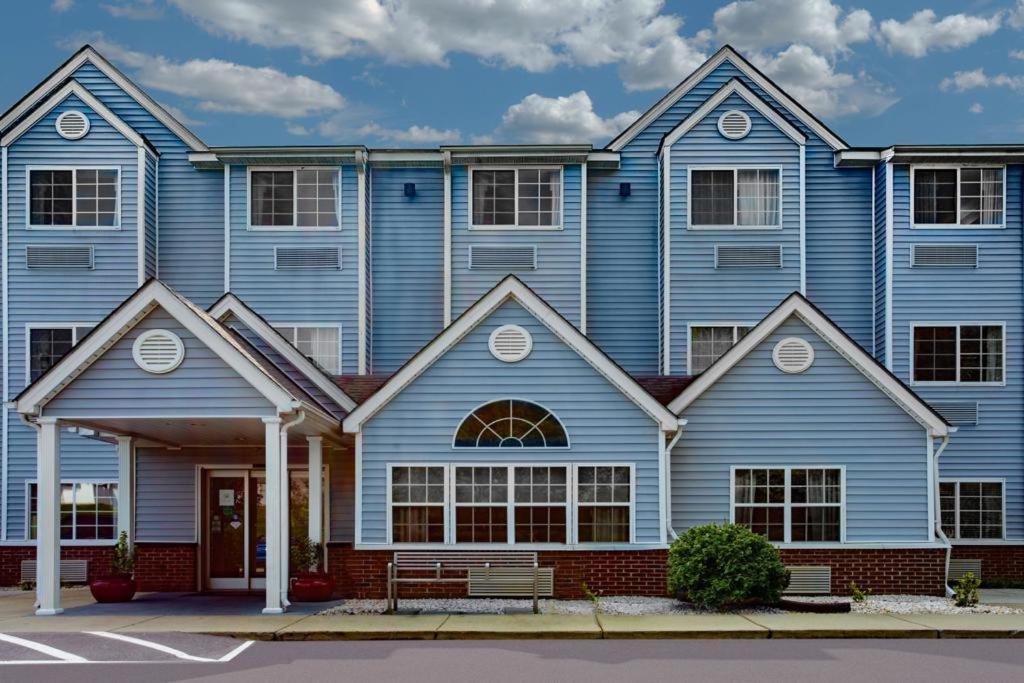 Microtel Inn & Suites By Wyndham Lillington/Campbell University Exterior foto